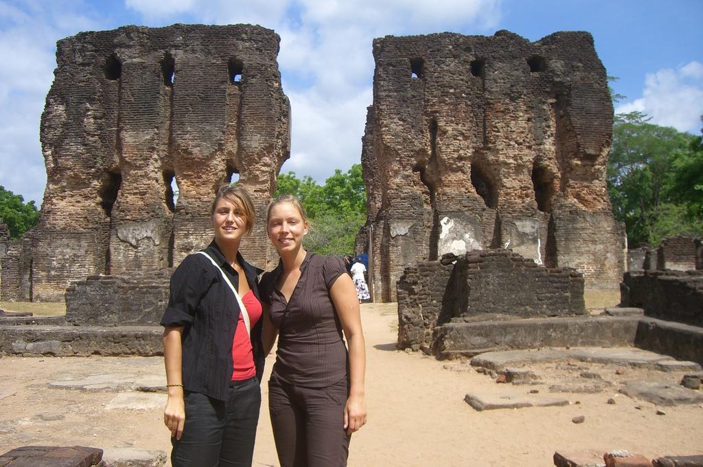 Risenlak Holiday Resort Polonnaruwa Buitenkant foto