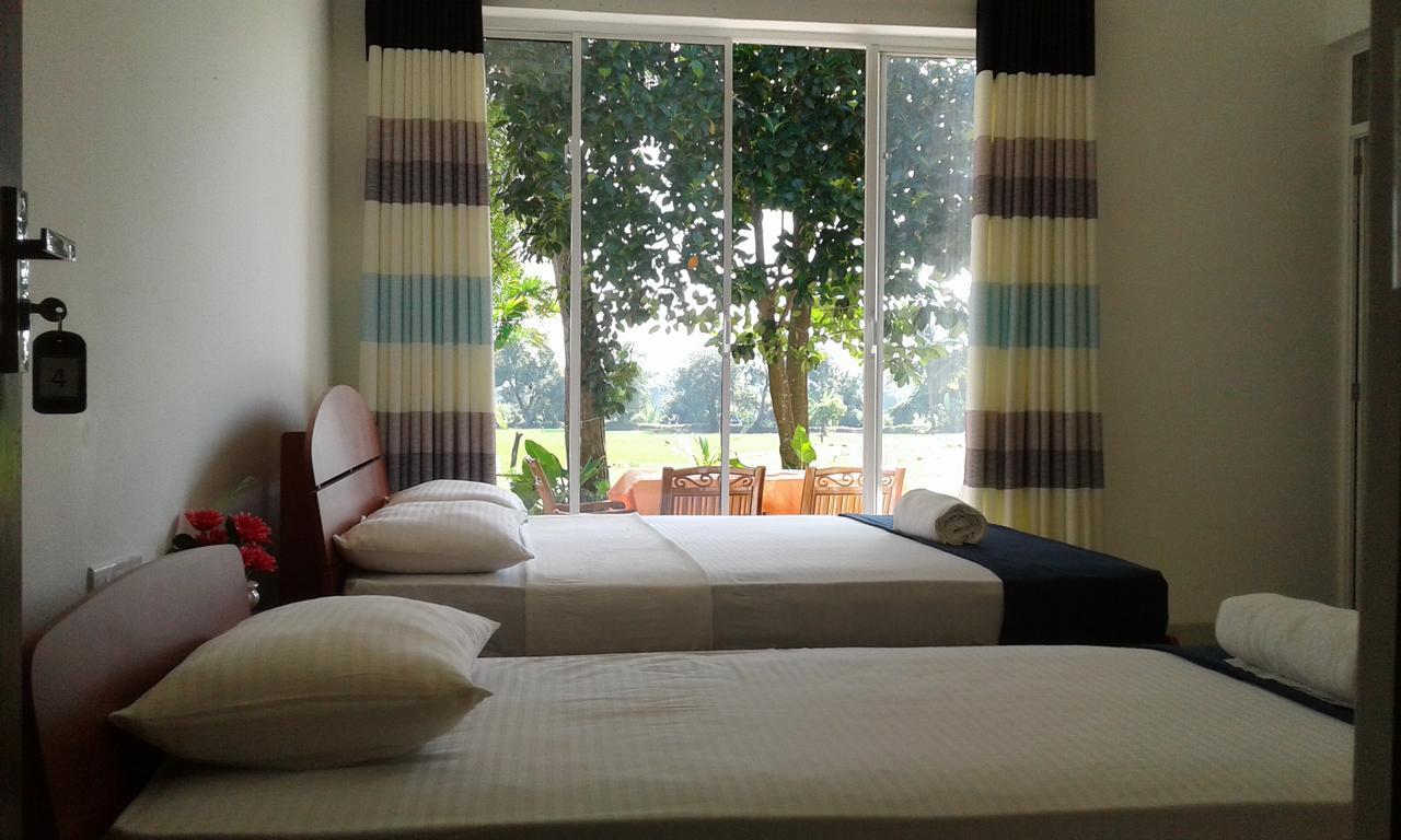 Risenlak Holiday Resort Polonnaruwa Buitenkant foto